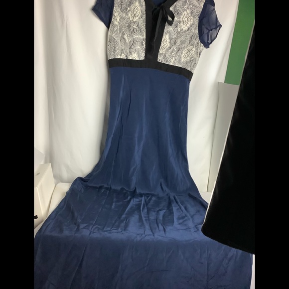 VESSEL By timo Maxi Dress w/ black Cap Sleeves - Picture 2 of 7